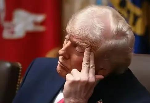 伊拉克民兵武装突袭美军基地:6死4伤，特朗普沉默了

3月16日凌晨，巴格达机场