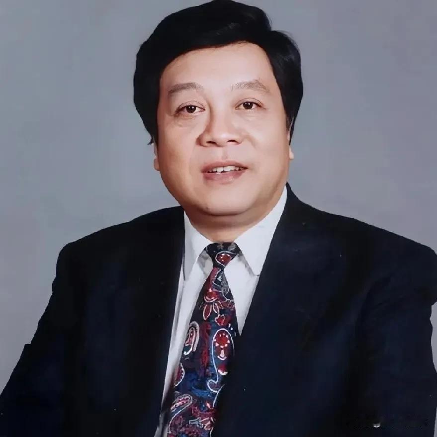 满族名人录
①马占山 满族(1885-1950)，出生于吉林省长春市。
抗日民族