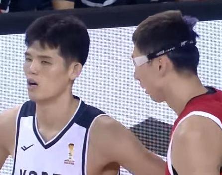 中国男篮客场76-90韩国，球员评分：2人满分，3人及格，4人崩盘！中国男篮客场