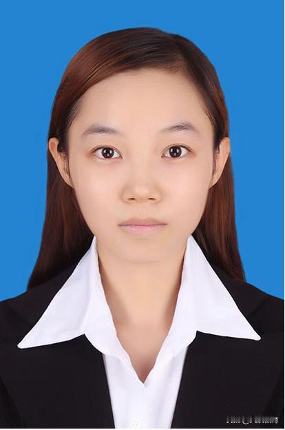 汉中市洋县城南学校许兰，女，初中生物一级教师，硕士研究生毕业，现任初中生物教师兼