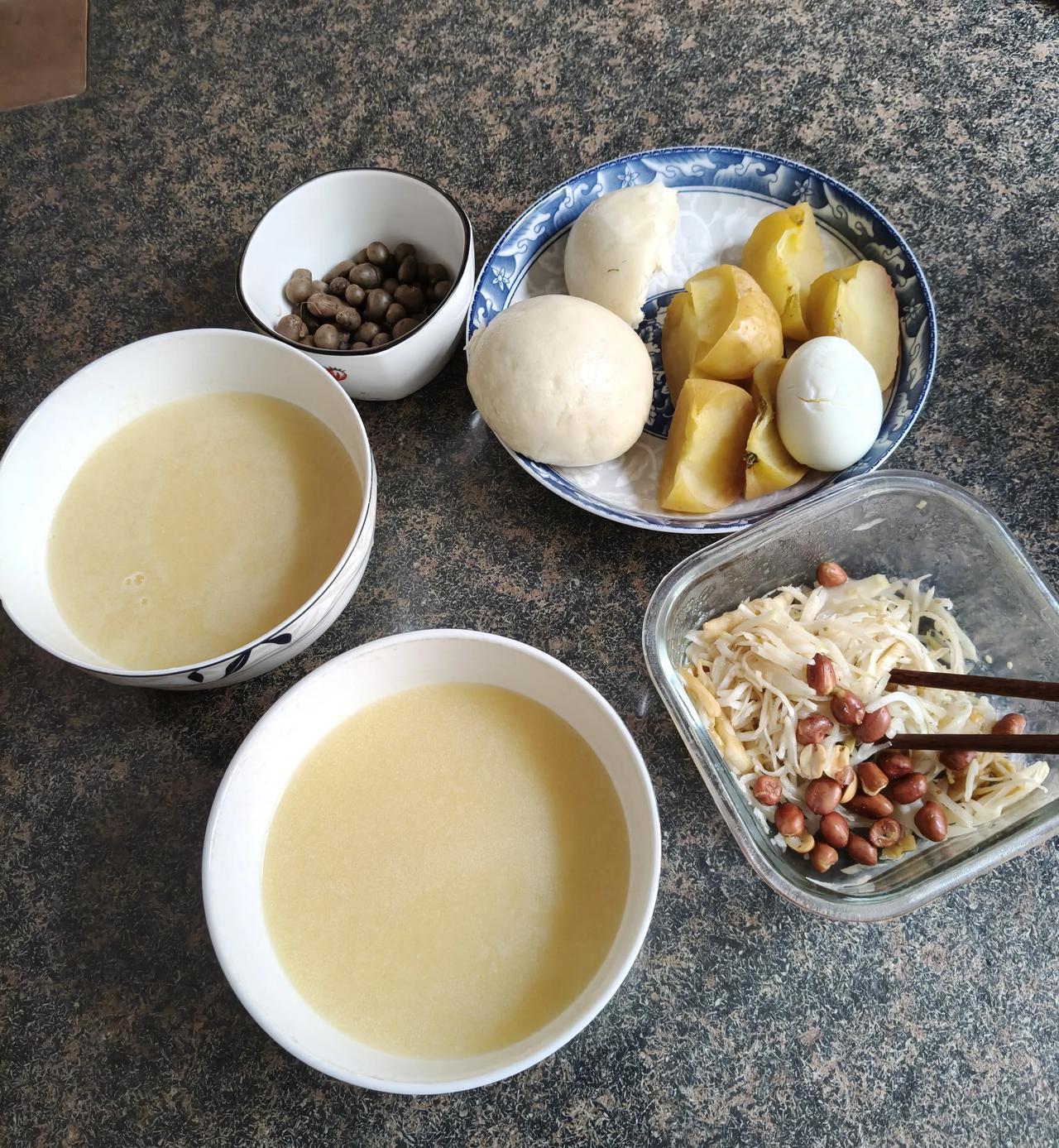 记录每一天的生活。清心寡欲最宜人，粗茶淡饭才养人！