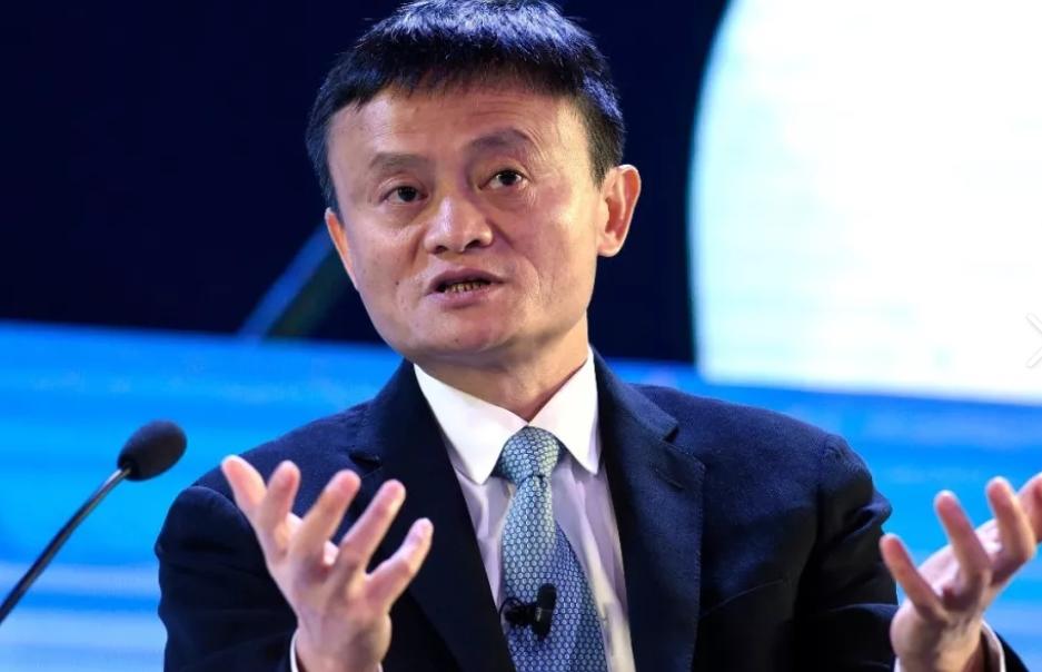 马云的预言成真。

未来将会有四个比药店还暴利的行业崛起。

要是提起以前最稳当