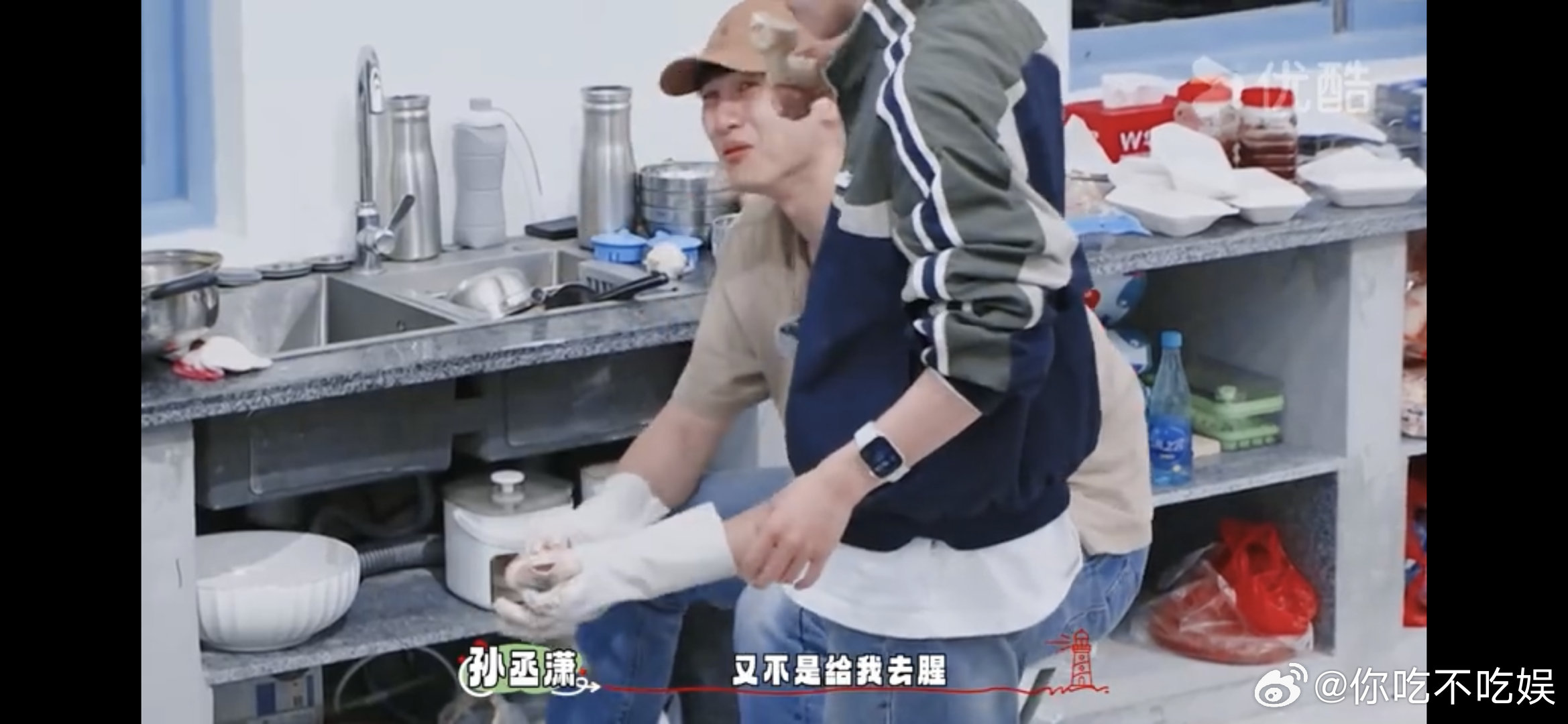 #谁能拒绝和牛在在做朋友呢#不得不说这样的人真的是我们非常喜欢的存在，感觉他们都