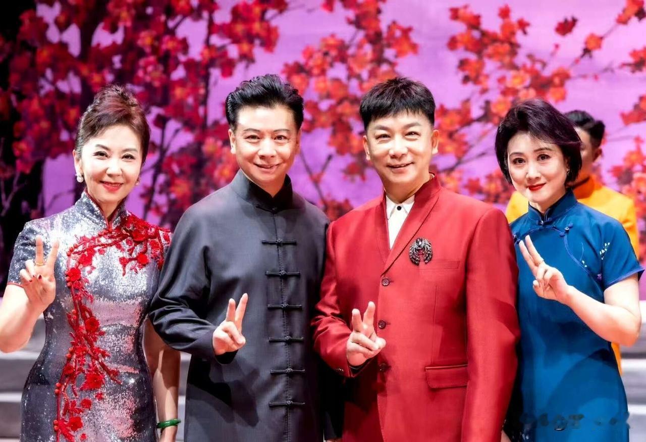 “一生三旦”，川叔最红

太激动了！作为一名资深戏迷，看过太多名角儿登台，也见过