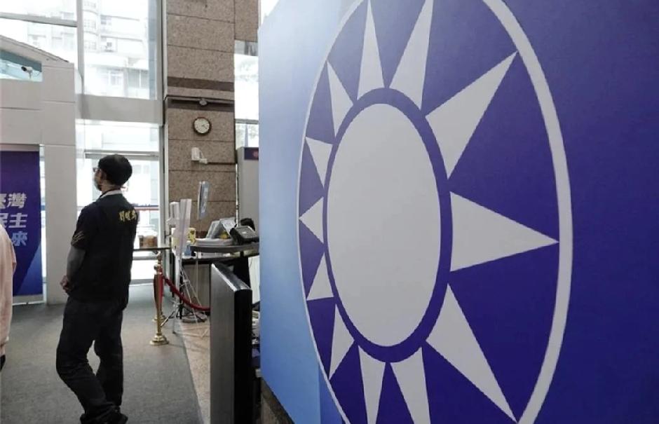 《中国时报》最近一针见血：国民党这些年被民进党“台独”洗脑洗得连自己是谁都忘了！