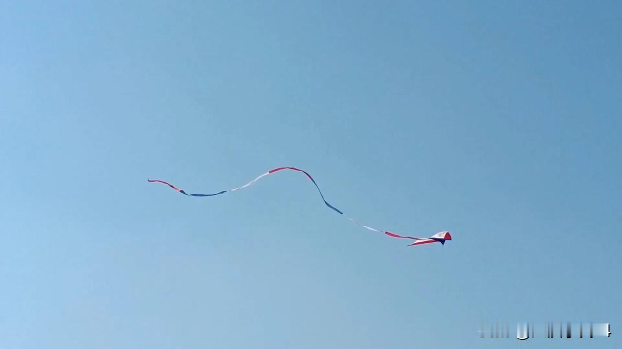 三言两语

不要为错过的事情而后悔，因为不是所有的机会都适合你。你不要再纠结了 