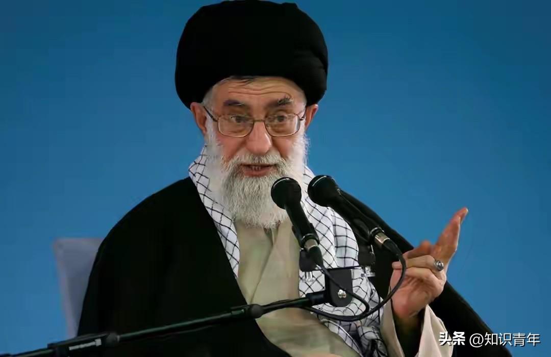 凌晨的德黑兰依旧被战争的硝烟笼罩，俄罗斯卫星通讯社的消息打破了短暂的沉寂，伊朗革