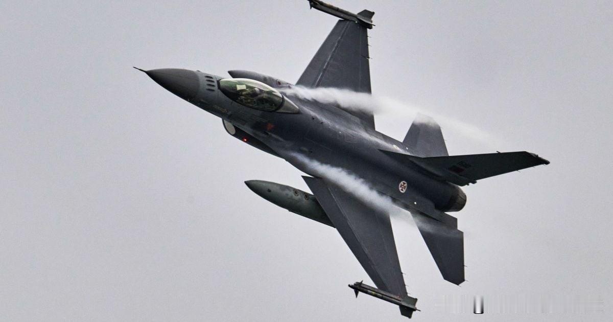 美军将领证实：乌克兰F-16战机首次击落俄军战斗机



美国将军凯恩在参议院听