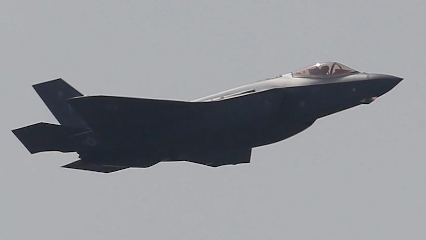美国海军陆战队一架F-35B隐身战斗机坠毁，美军发帖求助网友帮忙寻找也是一个“佳