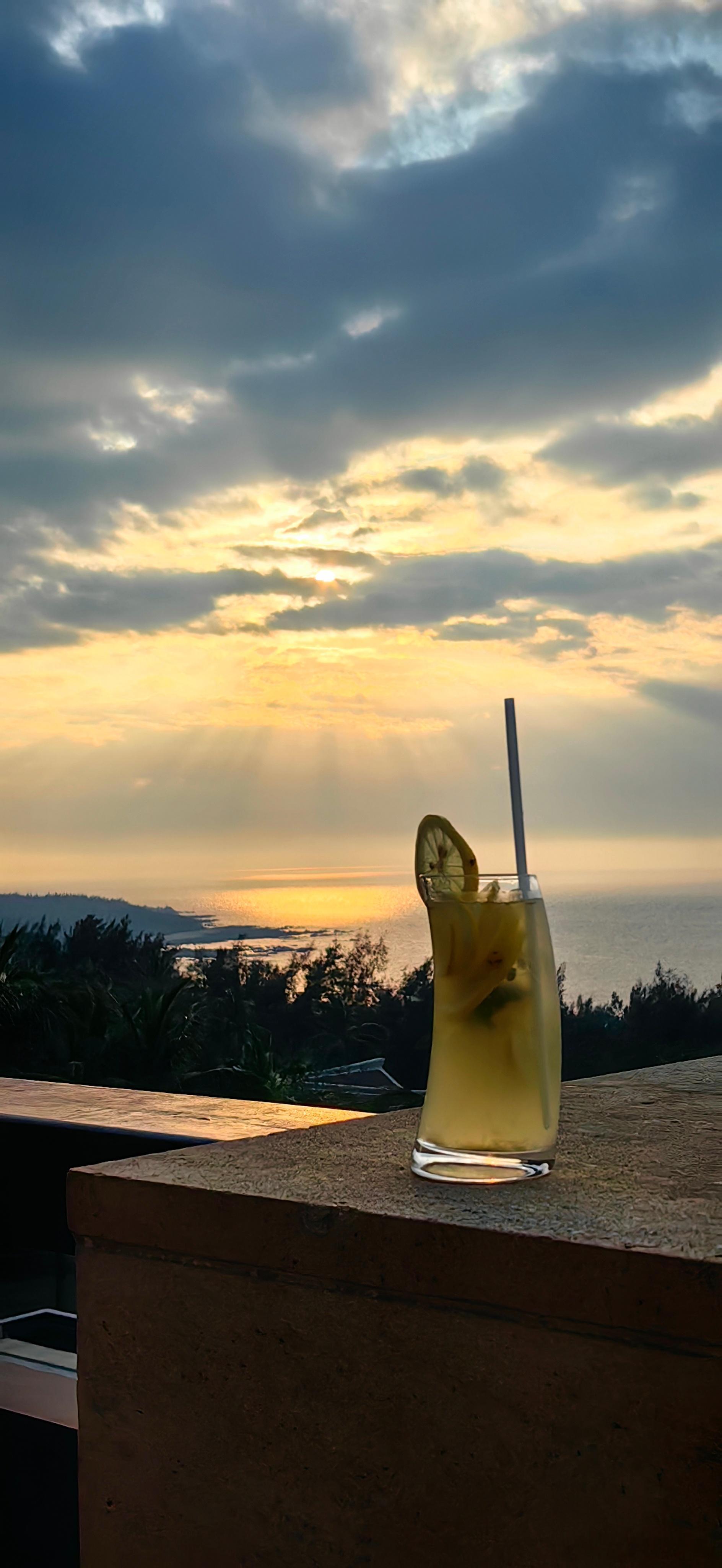 遇见美好 2025年最后的阳光海边落日