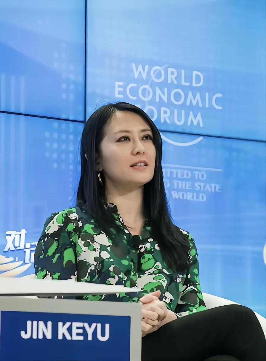 最近看金刻羽大火，我就想，她这样14岁就去了美国，有家庭关系做背景，和美国上层那