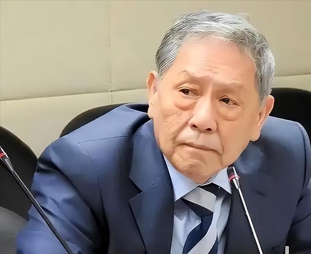 台湾退役中将帅化民曾在节目里抛出一个大胆预言！一旦中国大陆启动统一战争，菲律宾和