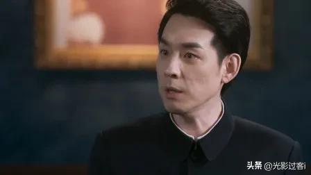 《深潜》:谁是昆吾
今晚，《深潜》更新到第34集，深深发现了柯靖平的真实身份，原