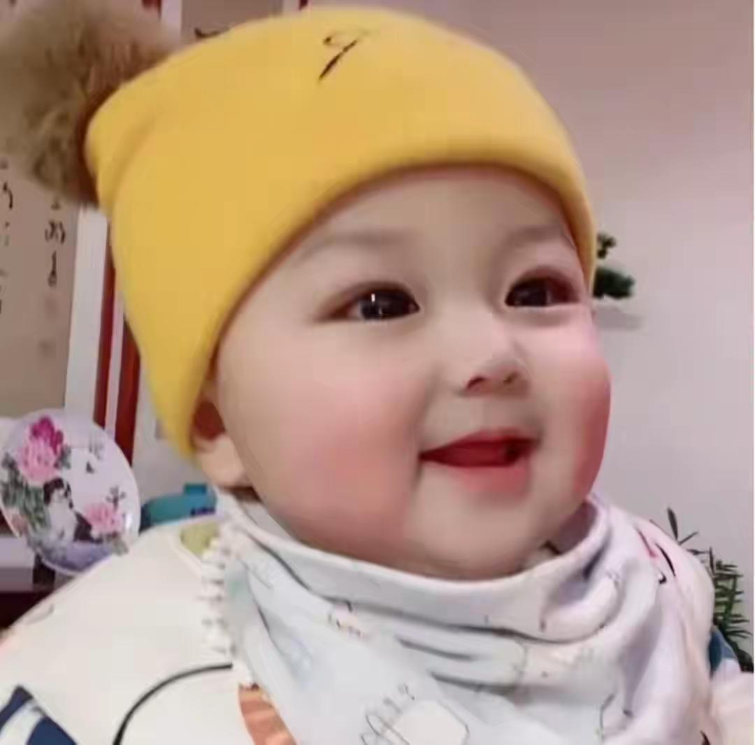 湖南一婴儿一出世就15岁

       在生命的奇妙旅程中，有时会出现一些宛如