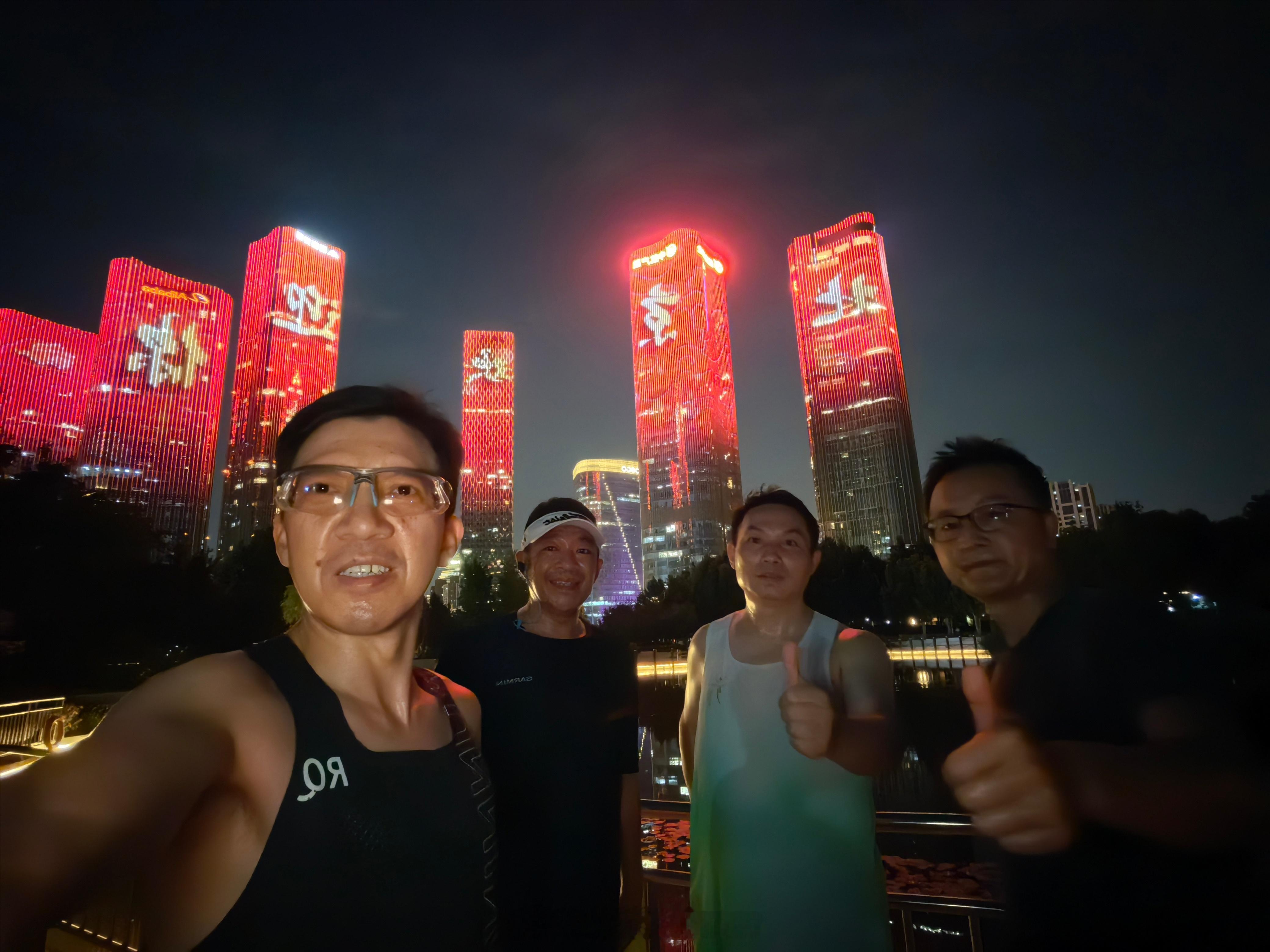 补个昨晚的卡，夏夜夜跑局，不求快，求凉快想运动的心又脉动起来了运动打卡 北京·北