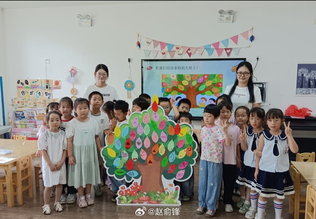 【笔墨传文脉，书韵润童心】为传承中华汉字文脉，普及传统书法文化，夯实幼儿传统文化