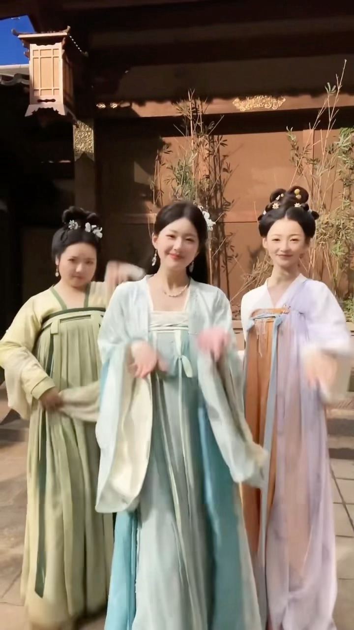 这舞真是啥音乐都能卡上啊！（ 我随便挑了6首 你们快点开听听） 