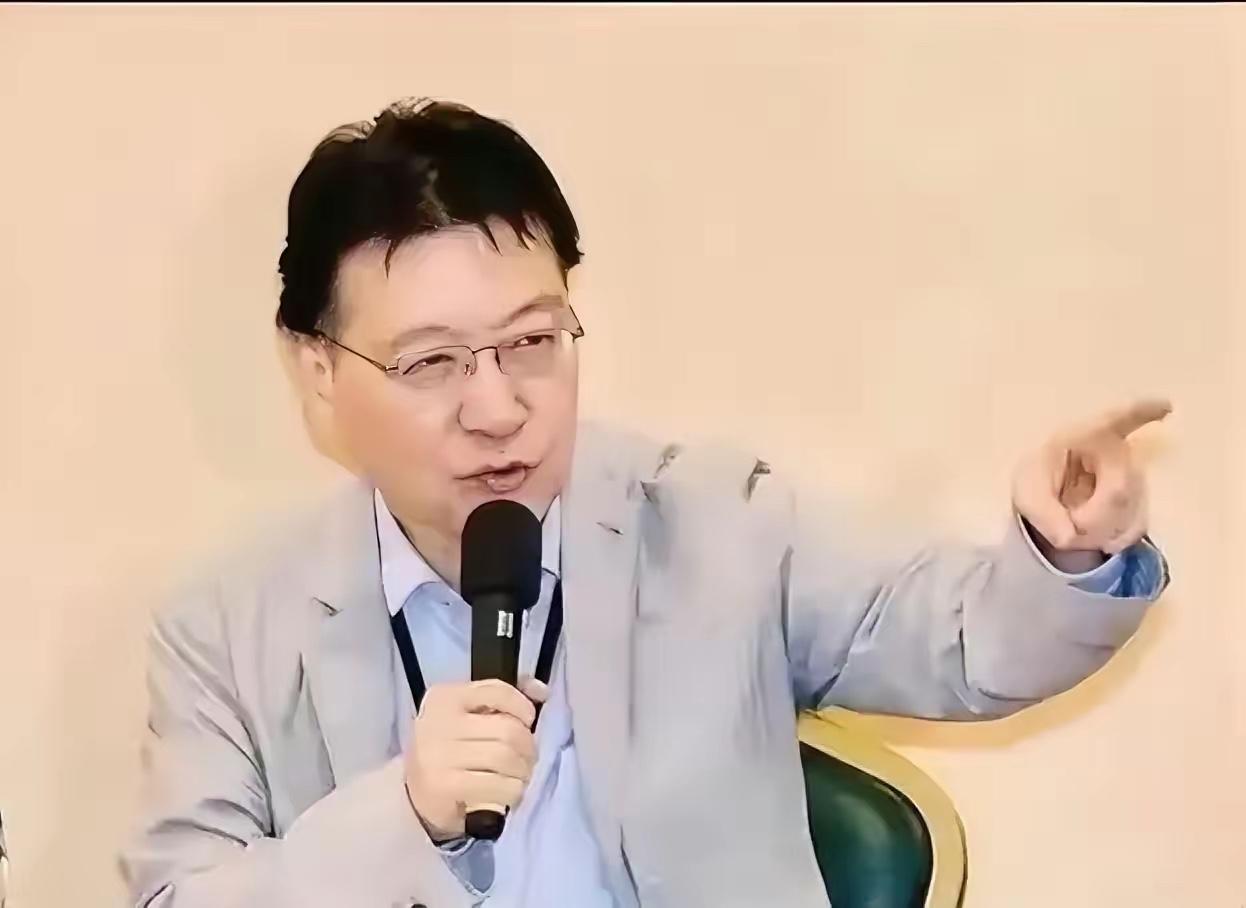 赵少康6月5日在节目中跟民进党发言人吴峥说，民进党不敢去大陆，但是民进党为什么不