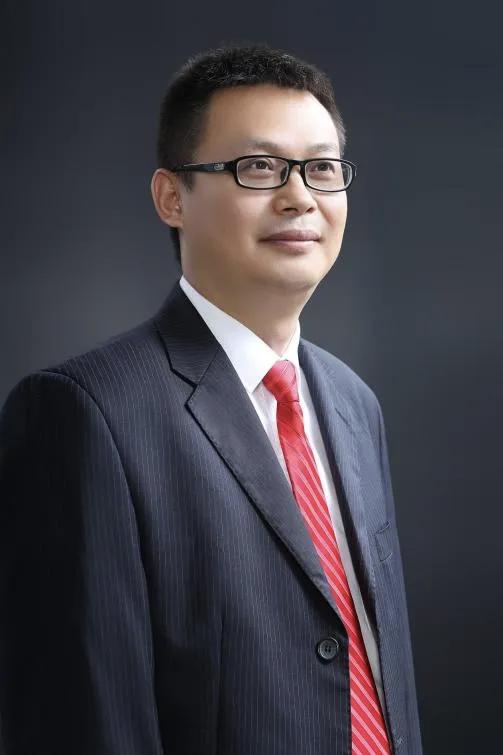 临沂四中名师风采：
         语文学科专家李进才、优秀党员教师魏思艳、第