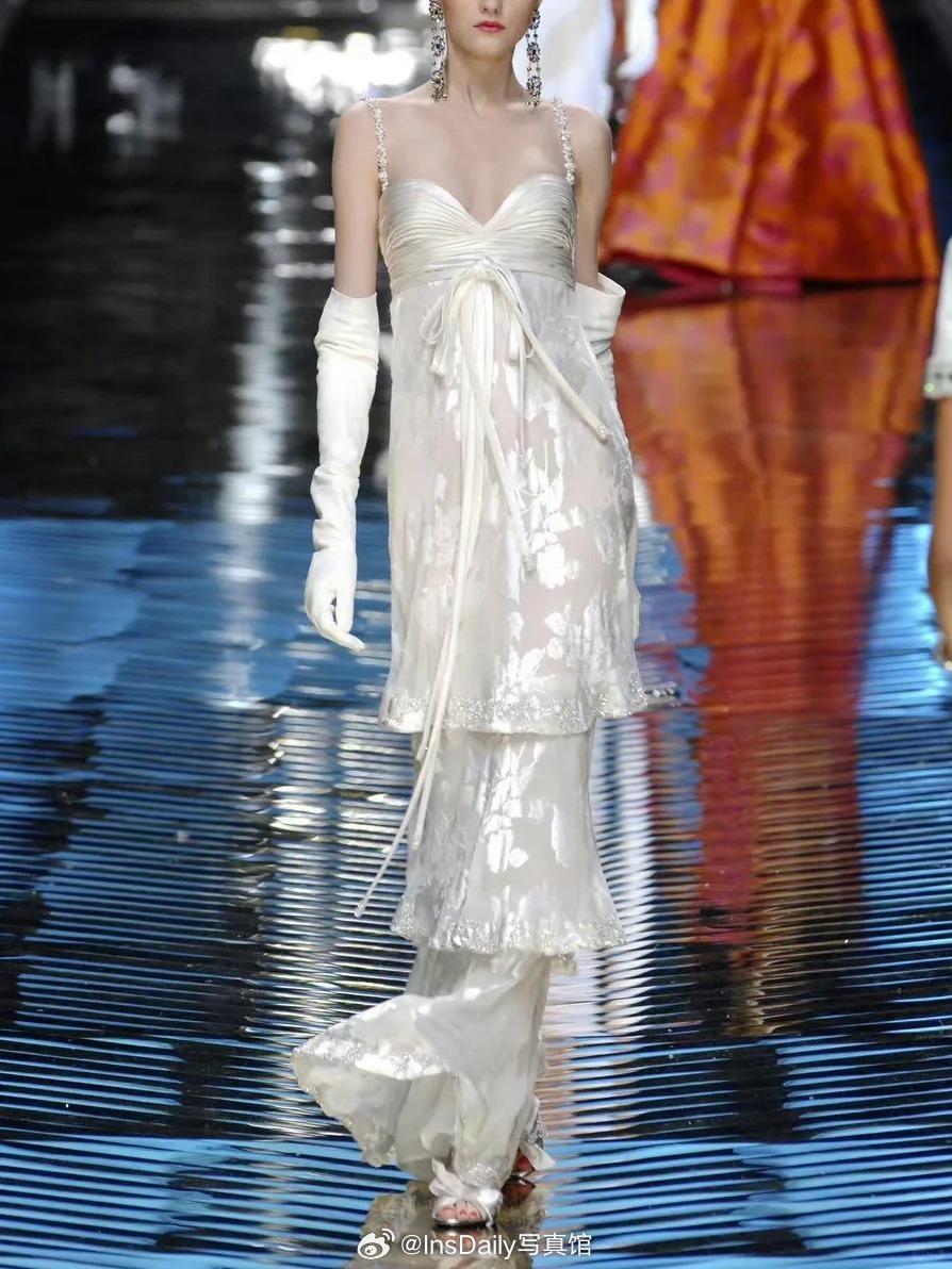 Valentino 2008 SS | 把春天穿在身上 