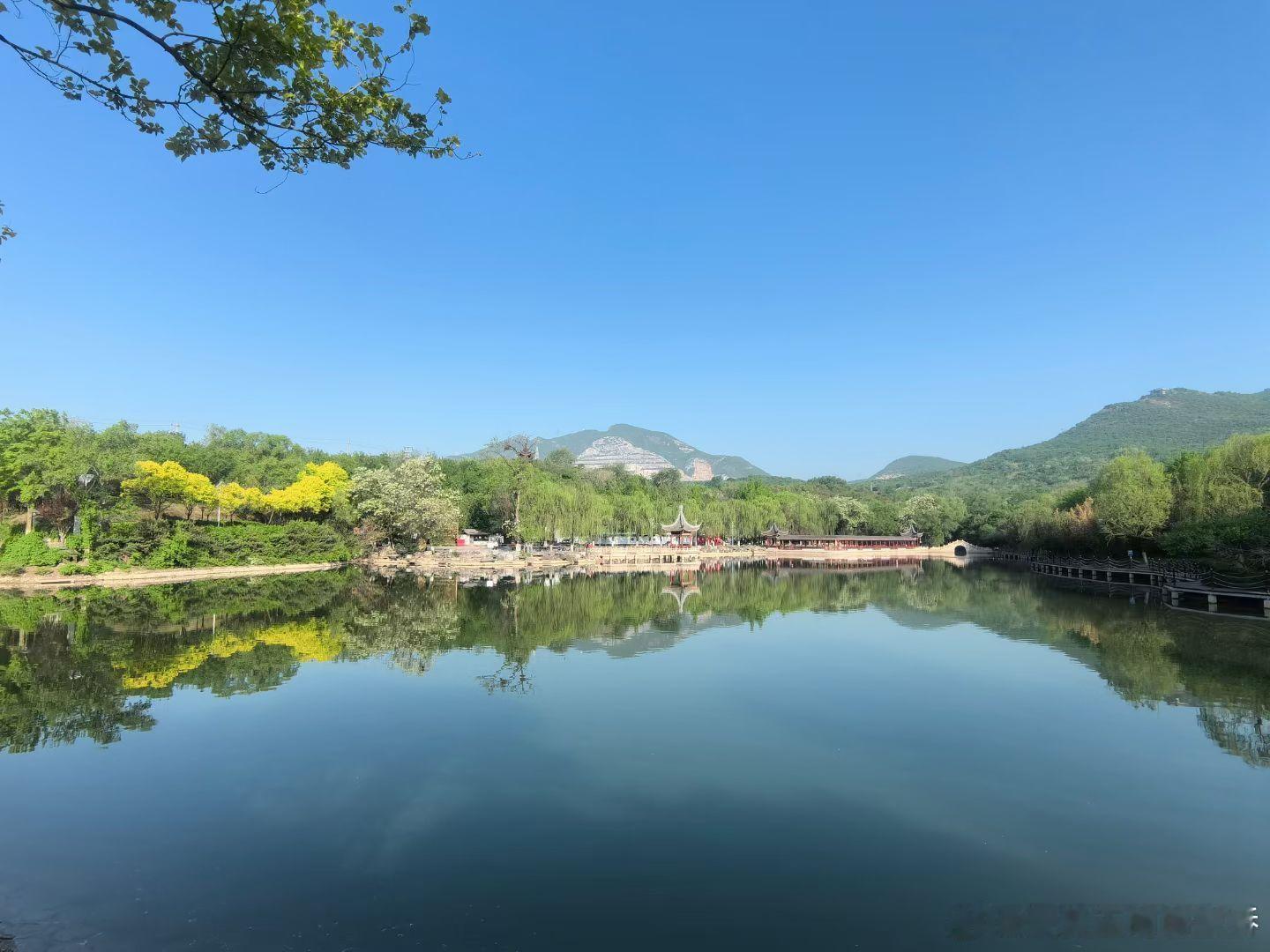 生活手记维持一段感情的艰难，从来不是突如其来的矛盾，而是被日复一日的琐碎慢慢消磨