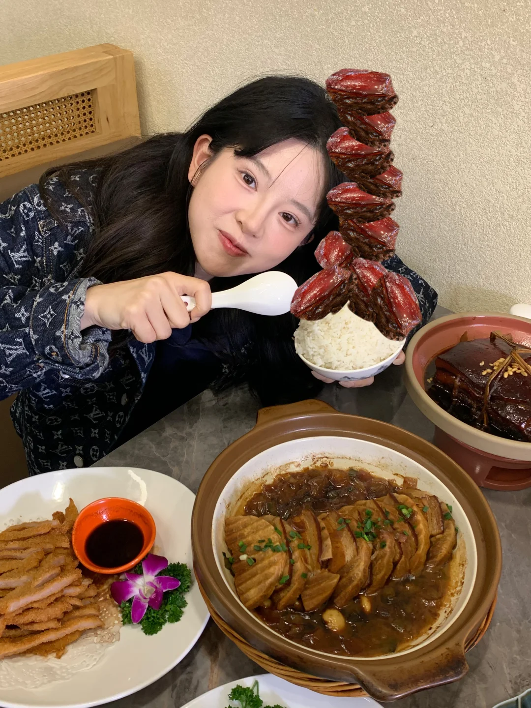 听说把饭堆成小山吃贼香！