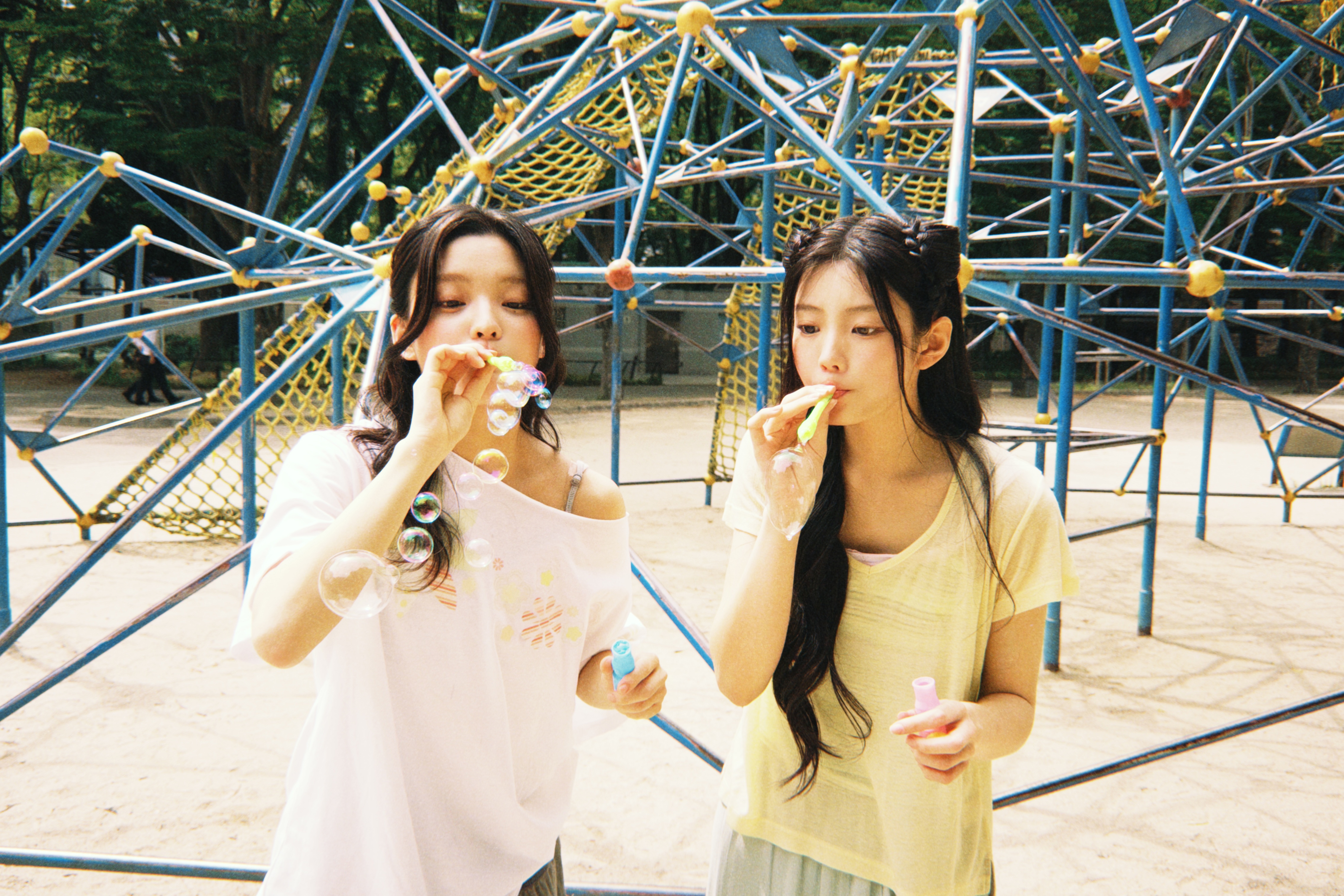 WONHEE & IROHA 夏日的礼物 (っ*'-')'ᵕ'*c)🩵 