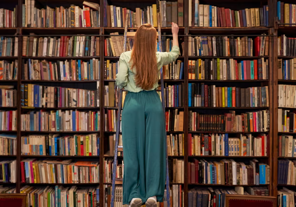 【#读书真的能救脑子#！最新研究：#阅读写作能降低近40%痴呆风险#】发表于美国