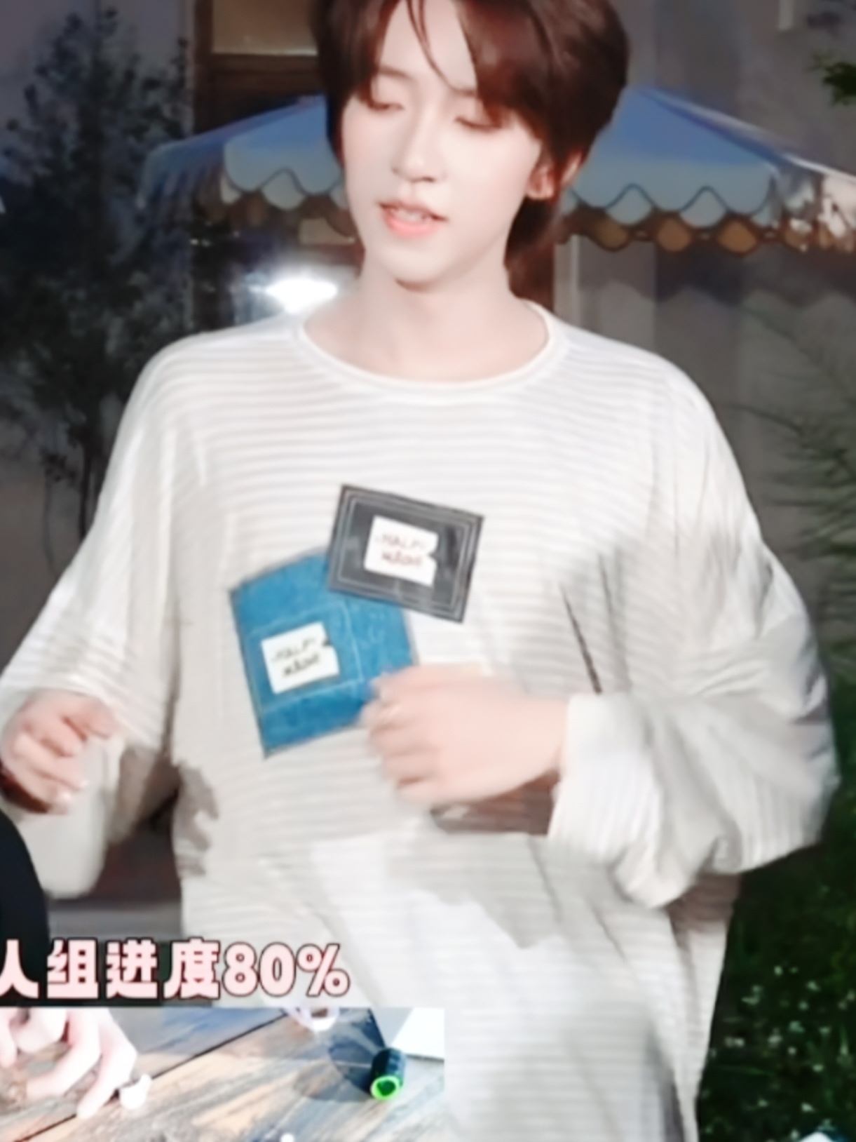 浓颜系就是越素越美越夜越美，顺毛条纹衫都像文艺片女主[求关注] ​​​