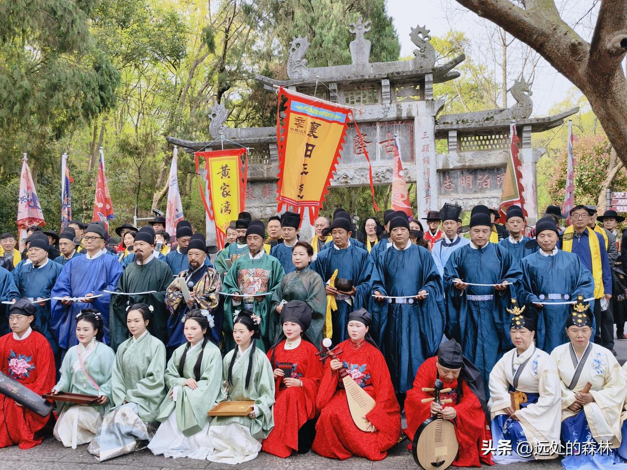 古隆中祭武侯！襄阳这场千年祭典太震撼
 
3月28日，丙午年隆中诸葛武侯仲春民间