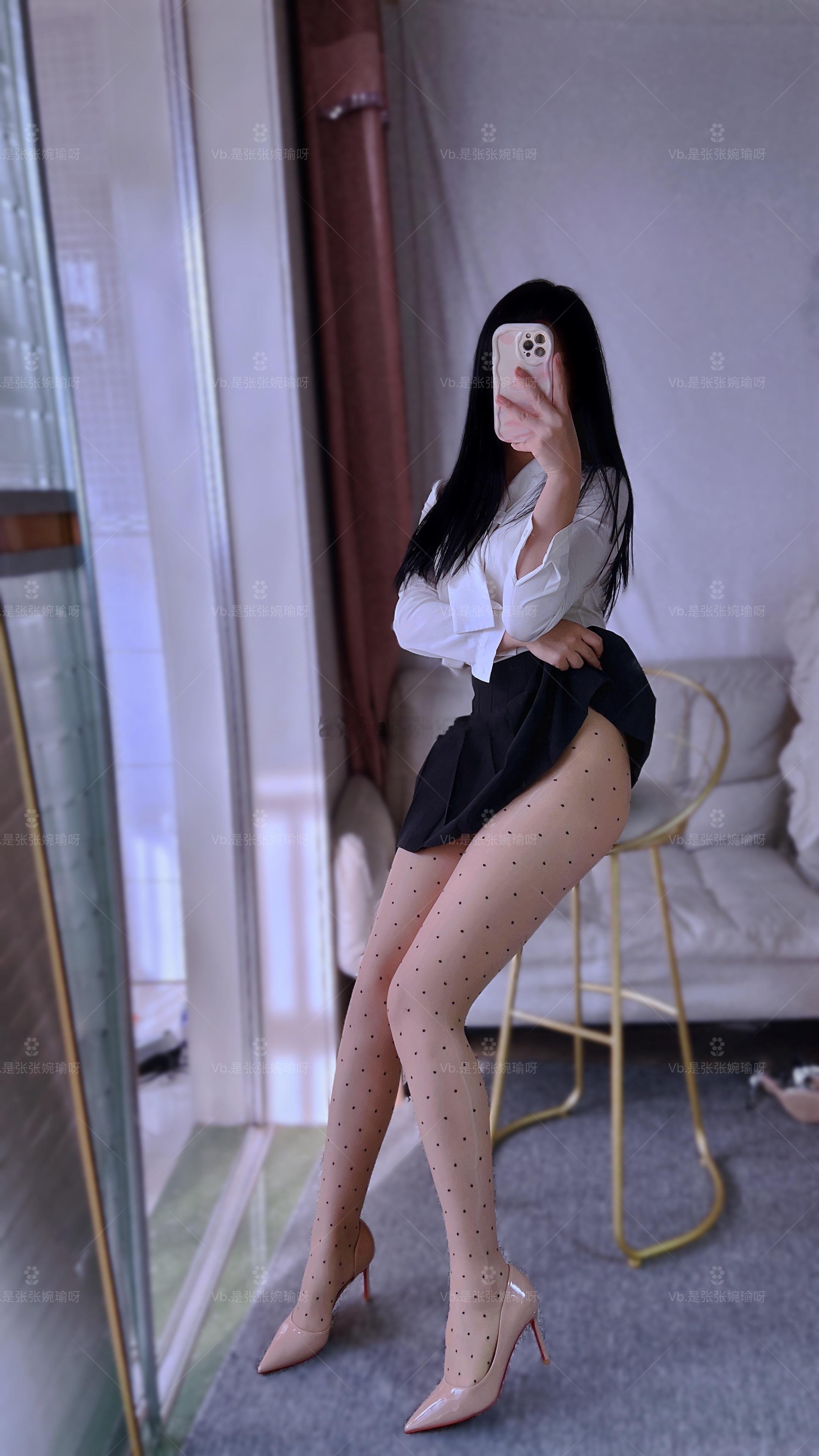 👀内搭？不眼不让[摊手] ​​​