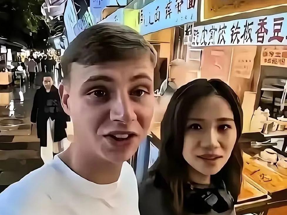 在公交车上讨伐“贞洁”兴师动众，可老外拿麻辣烫羞辱中国姑娘时，媒体却集体哑了火。