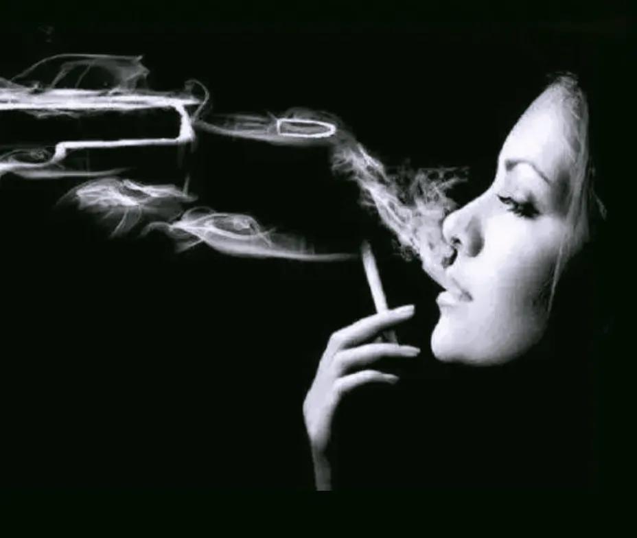 #上联：香烟不解红尘苦
求下联：？#下联:美酒难消俗事愁