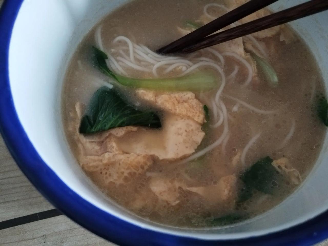没有泼天富贵，该吃该喝，美好的一天，从早餐开始。