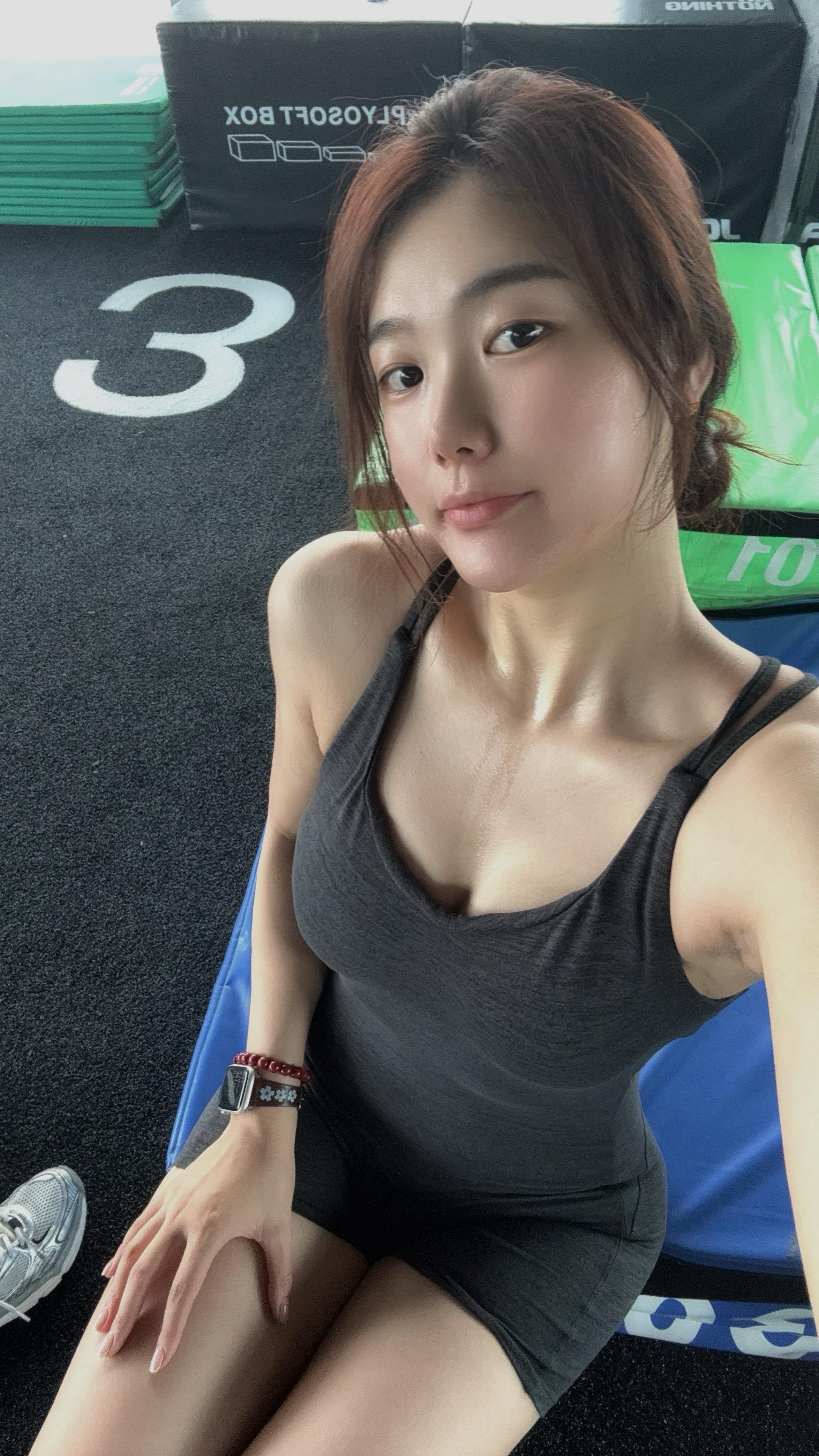 夏天该有的样子  自律的顶端就是享受孤独  健身