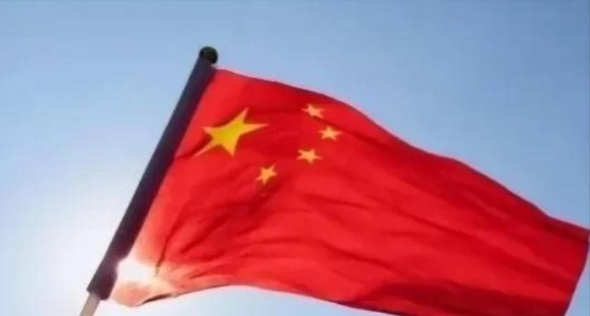 美国打伊朗，只有以色列肯真下场，要是换打中国，估计美国一嗓子能喊来不下 30 个