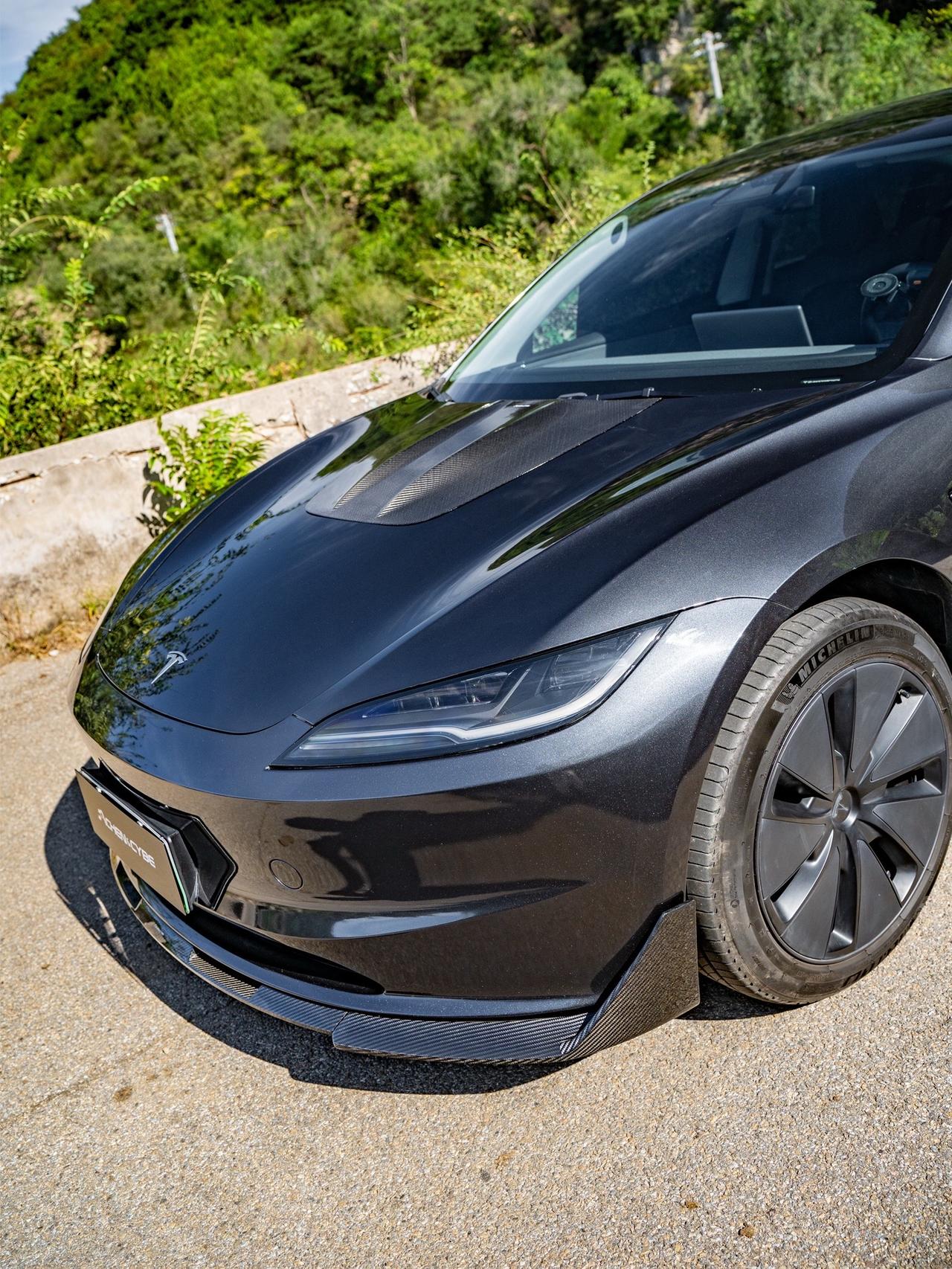 雷肯茨博适配焕新3全组件现已发售。
雷肯茨博 特斯拉 特斯拉model3 焕新m