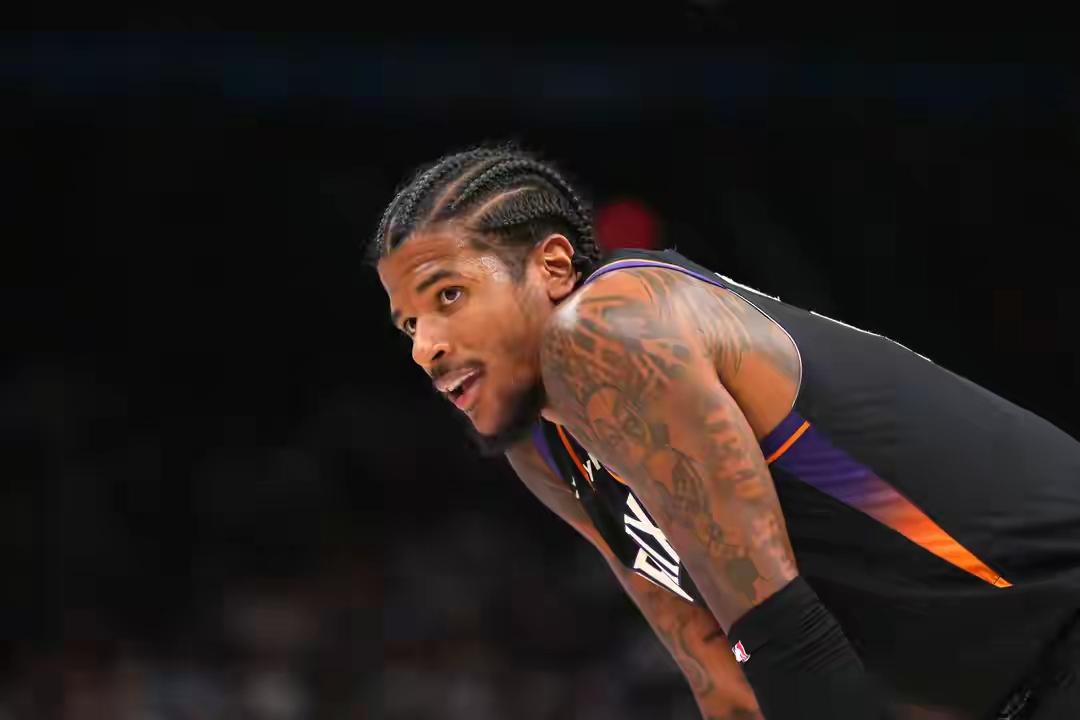 格林附加赛砍下36分，太阳用杜兰特交易得到他和狄龙，真是赢麻了。
一、太阳战胜勇