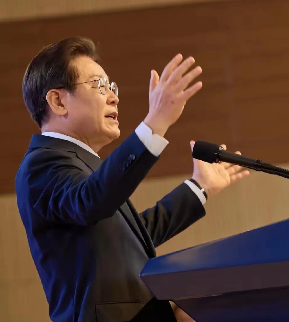 李在明不愧是天生政客，他本来只是想让那些韩奸出一出血没收点财产，结果一位韩女星直