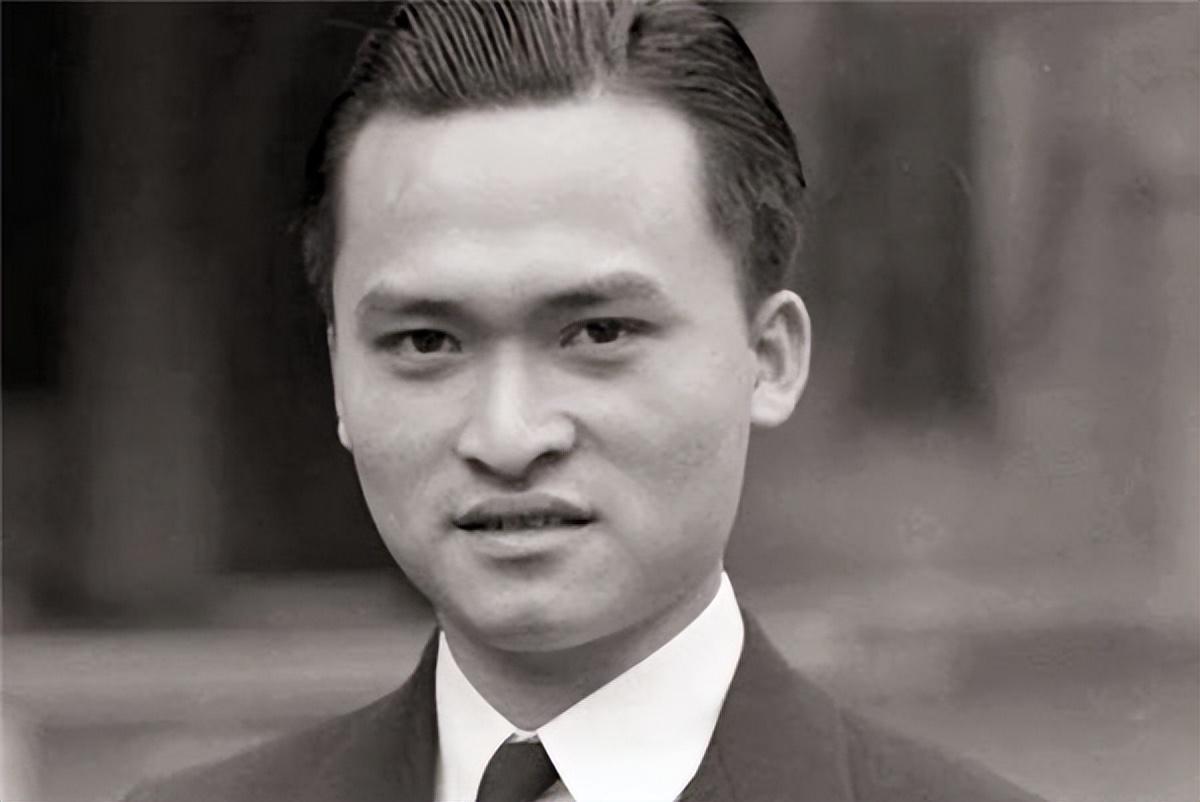 1942年，一名24岁的中国船员掉入北大西洋，靠着吃生鱼喝鸟血强撑了133天，然