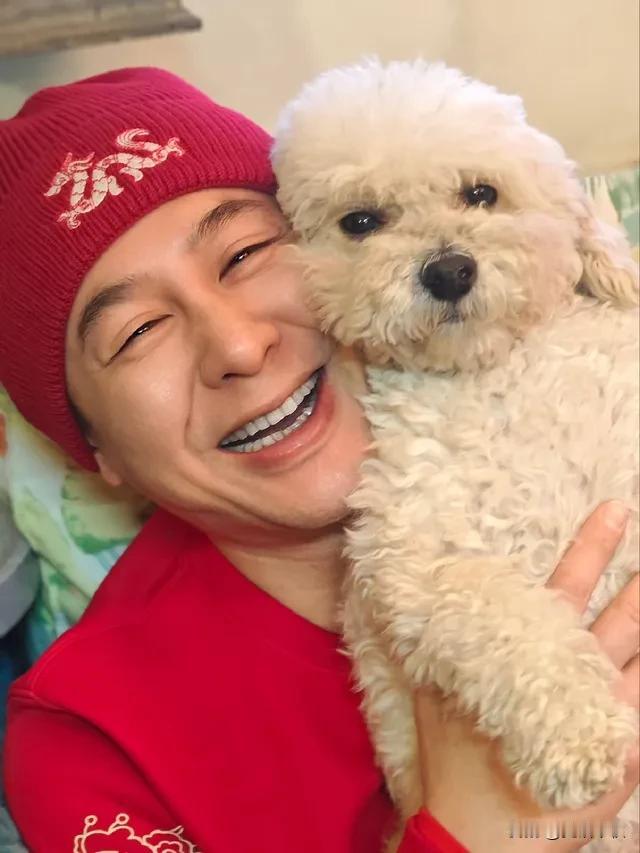 近期，有一位粉丝留言给张颂文：“老师，我可能要随便找个人嫁了，下半辈子可能就不会