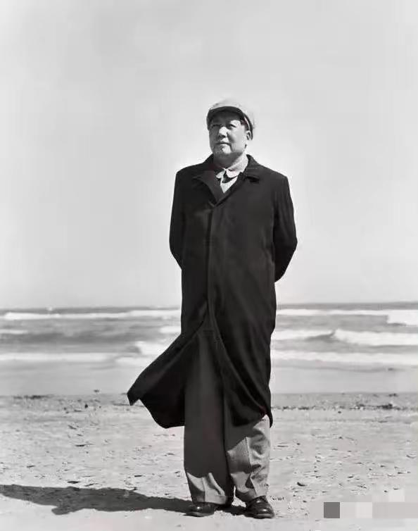 我立志做微头条创作者，一生只做一件事：深情讴歌毛主席！
 
从今天起，我坚定选择