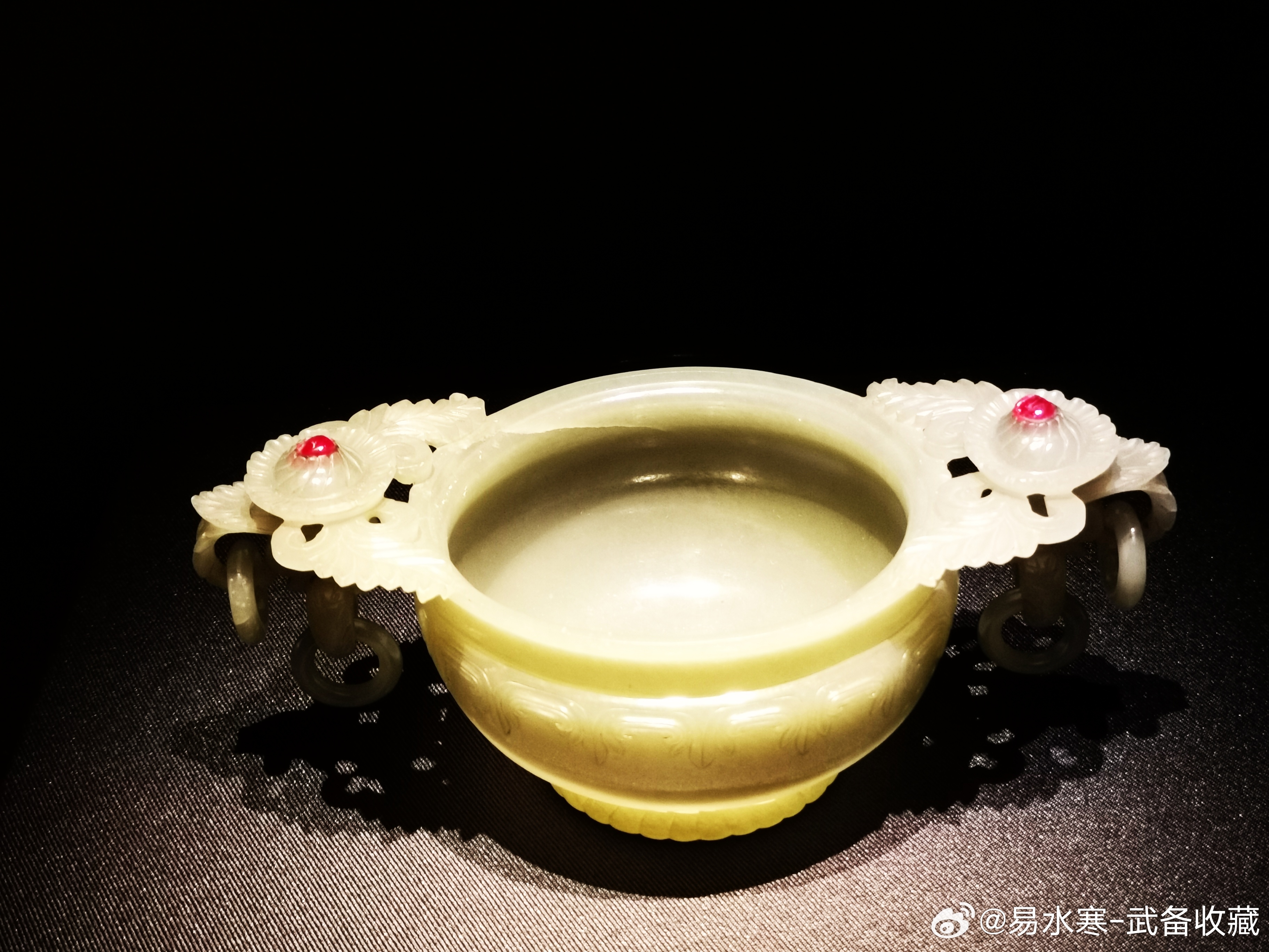 约会博物馆博物馆奇妙之旅 青玉嵌宝活环耳香炉 