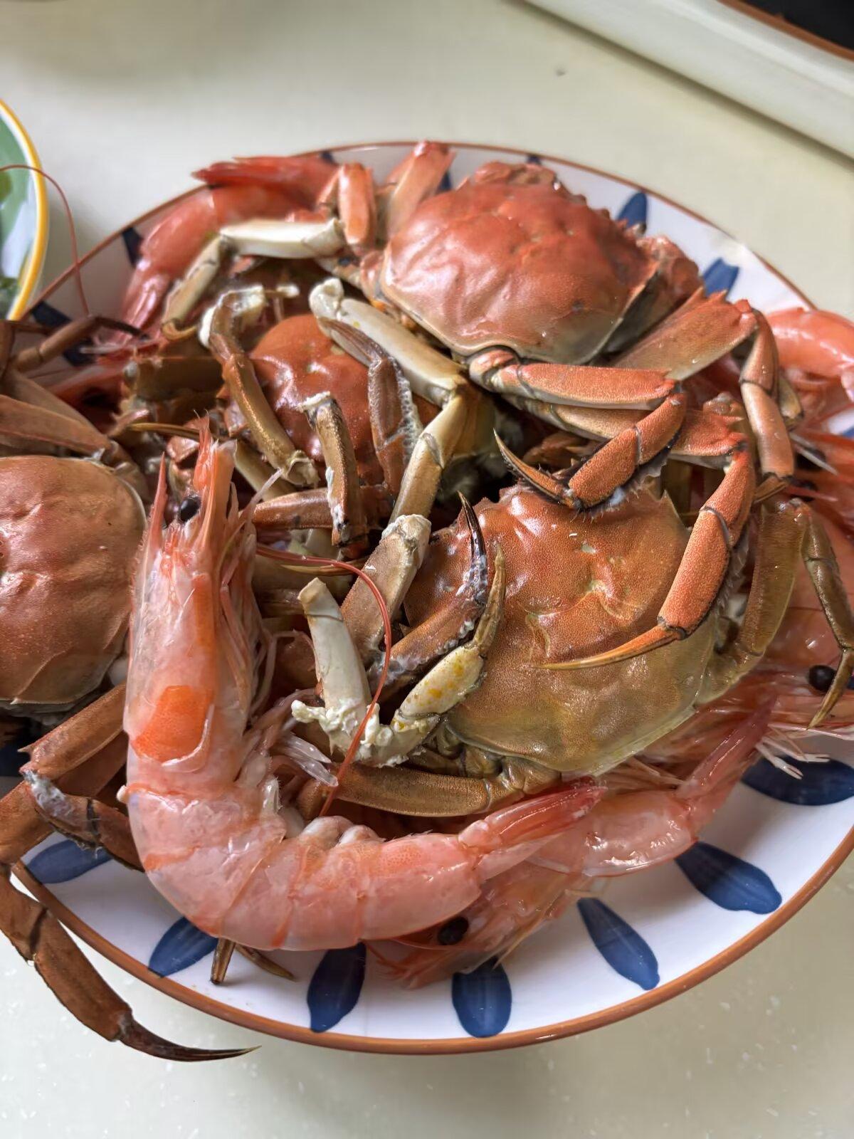 腾势N8L大六座安全豪华SUV