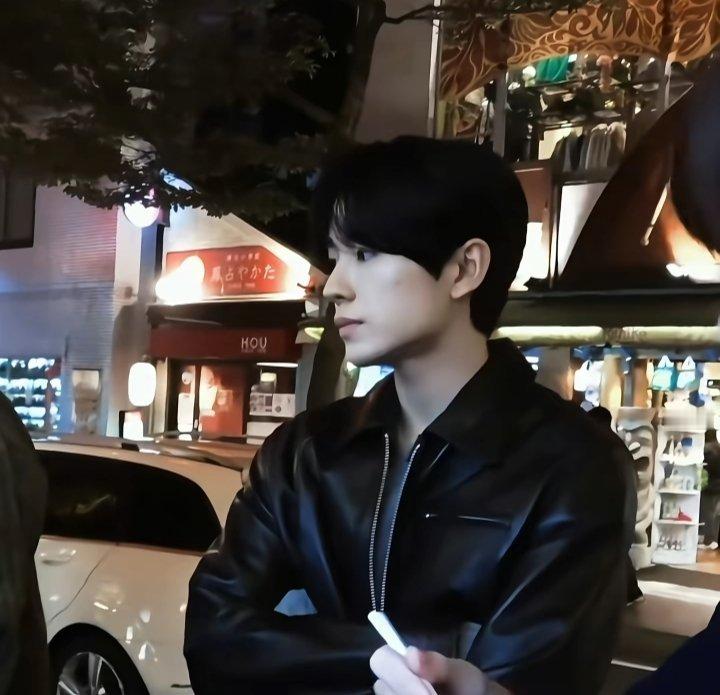 暗恋日记 | 分享生活 | 少年心事1月28日 星期六 天气：晴，家里暖气太足，