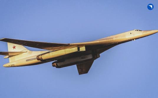 俄罗斯重启图160“白天鹅”远程轰炸机量产生产线
   俄罗斯联合航空制造公司近