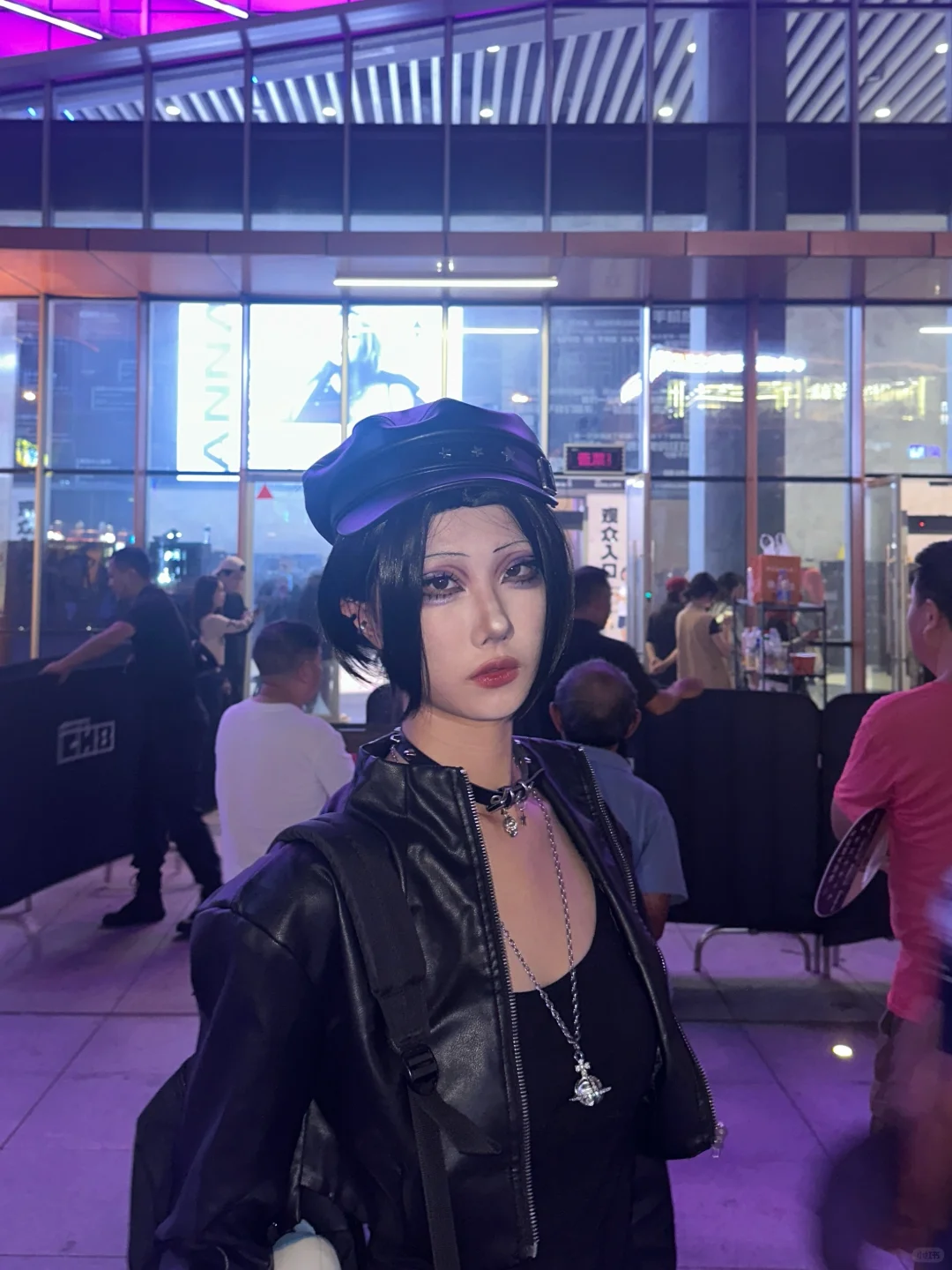 cos娜娜看土屋安娜演唱会