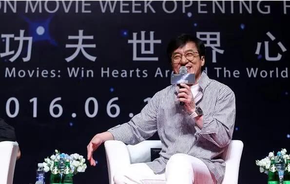 说白了，
成龙也是对香港的演员没有信心了。

这几年，成龙接连的好几部电影，合作