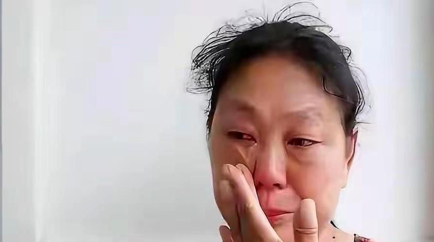 亲妈一张嘴，直接把儿子的“金饭碗”给端了。上海这位阿姨估计没想到，自己在五百人大