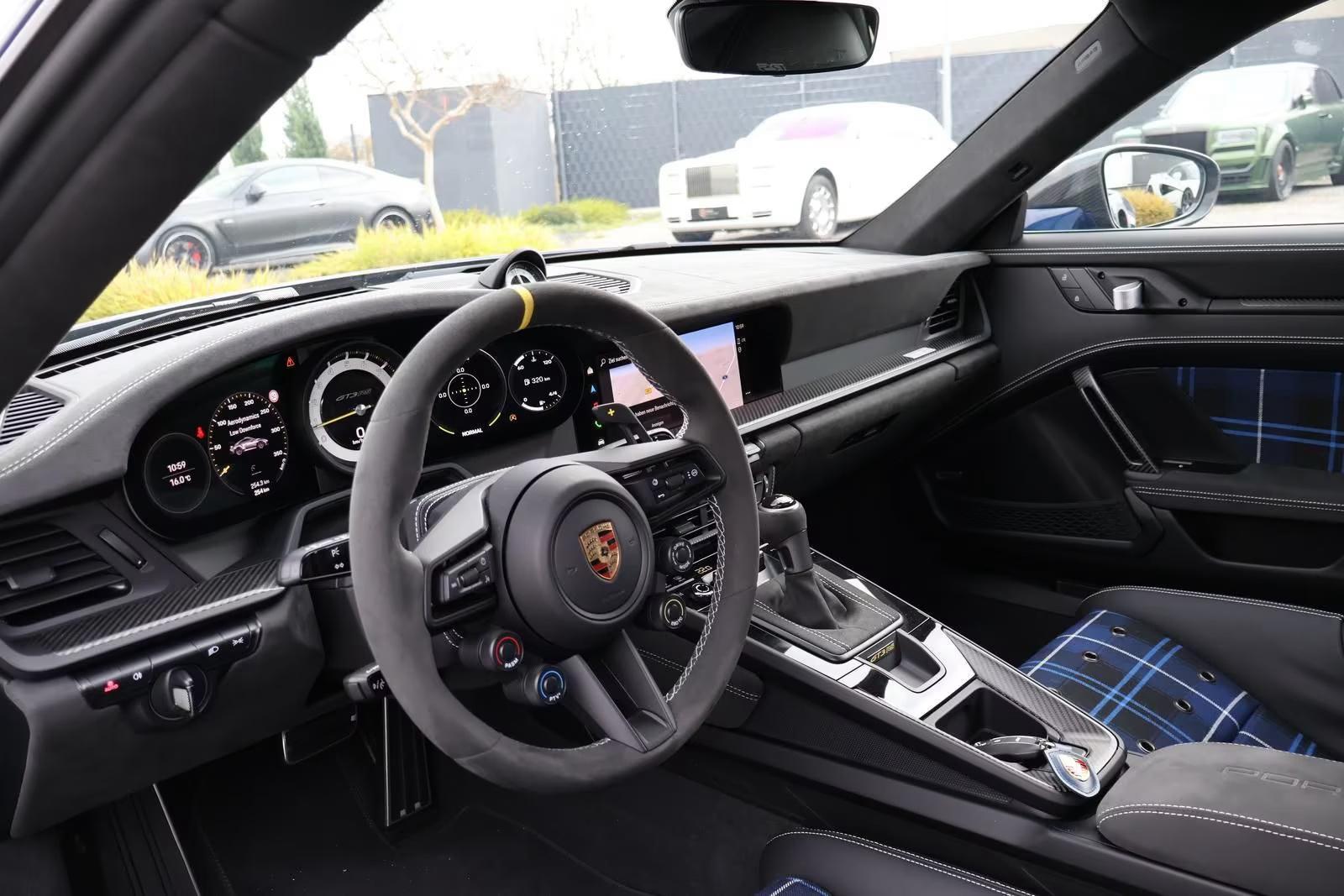 Porsche 992 GT3 RS PTS深蓝/千鸟格内饰满配 在售我与汽车的